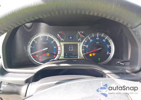 2018 Toyota 4Runner Sr5 Premium z USA, uszkodzony, nr VIN JTEBU5JR7J5529002